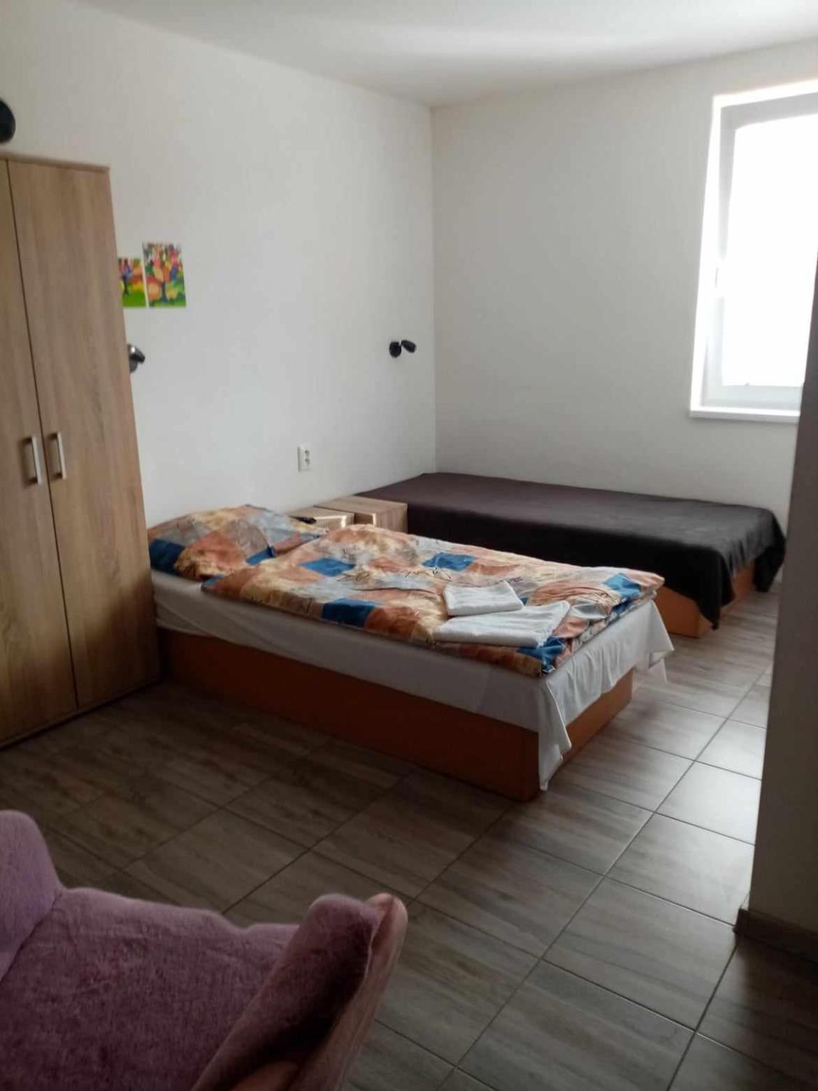 Ivachnova 84 Hotel Luaran gambar