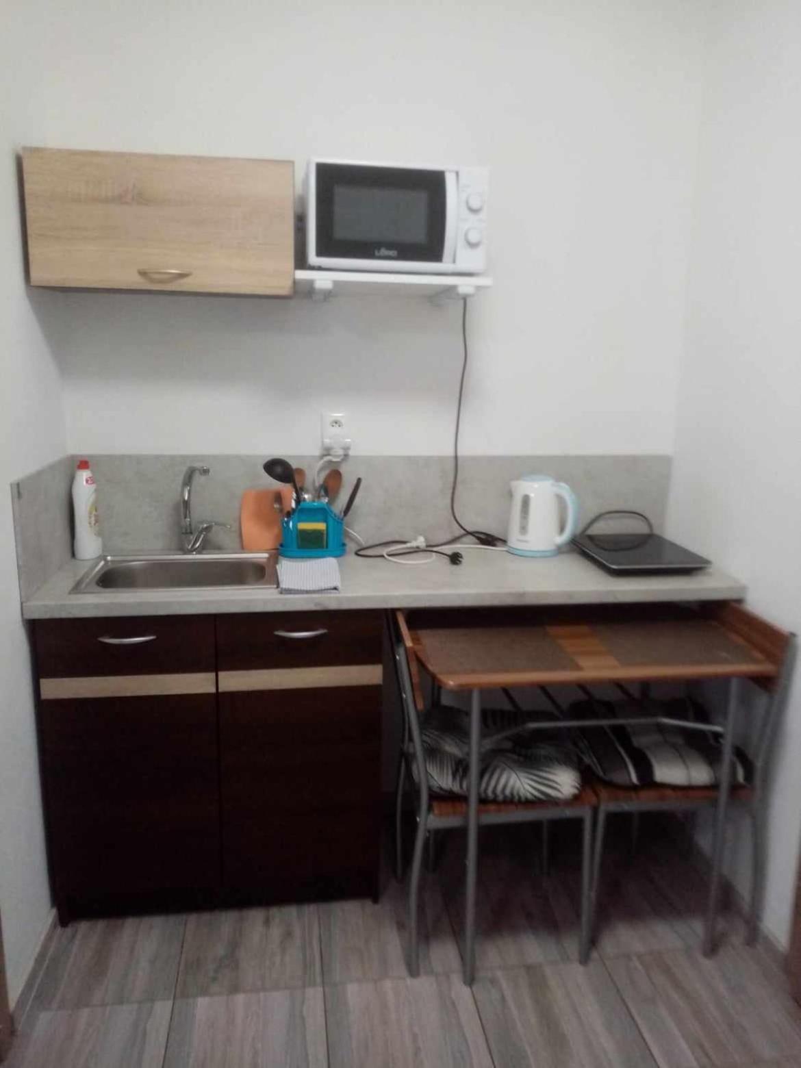 Ivachnova 84 Hotel Luaran gambar