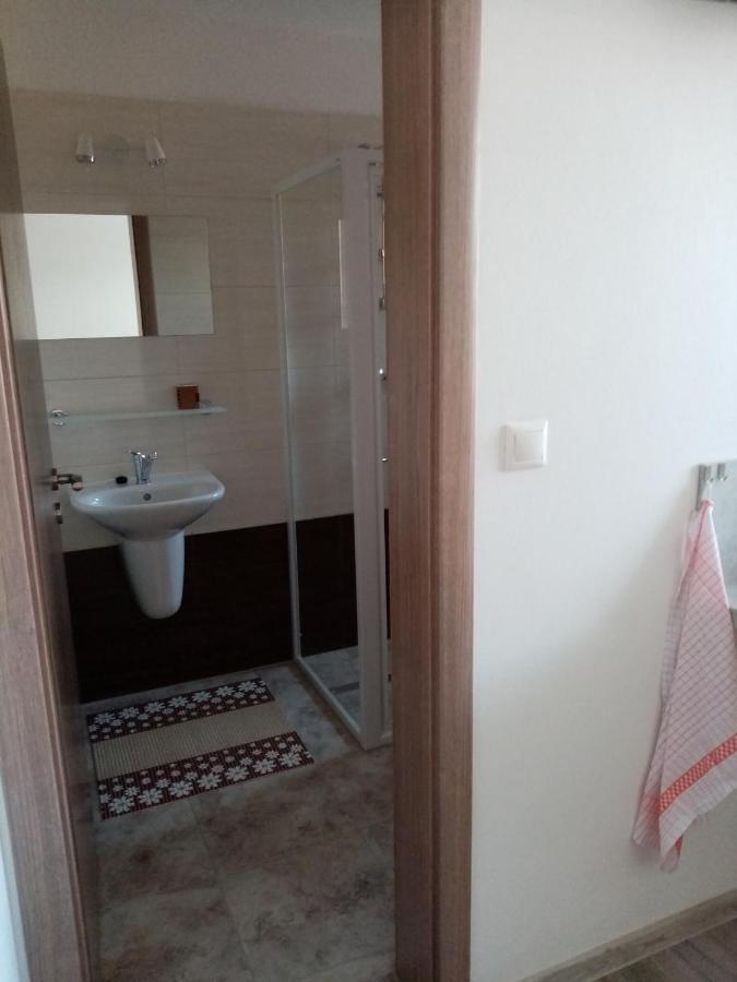Ivachnova 84 Hotel Luaran gambar
